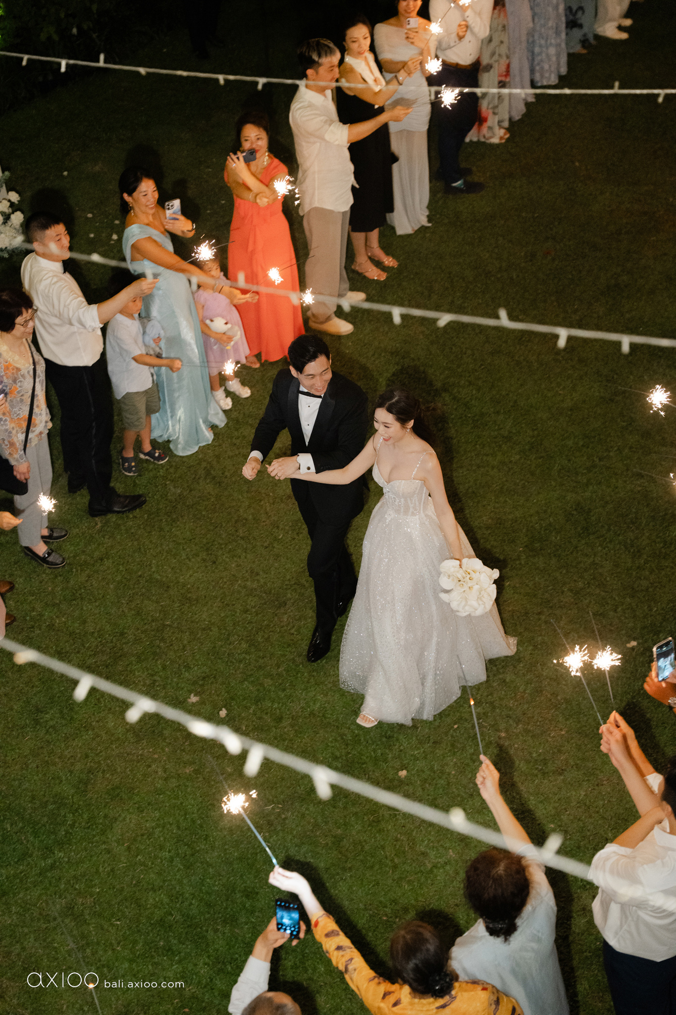 Axioo: Before the Shutter Clicks